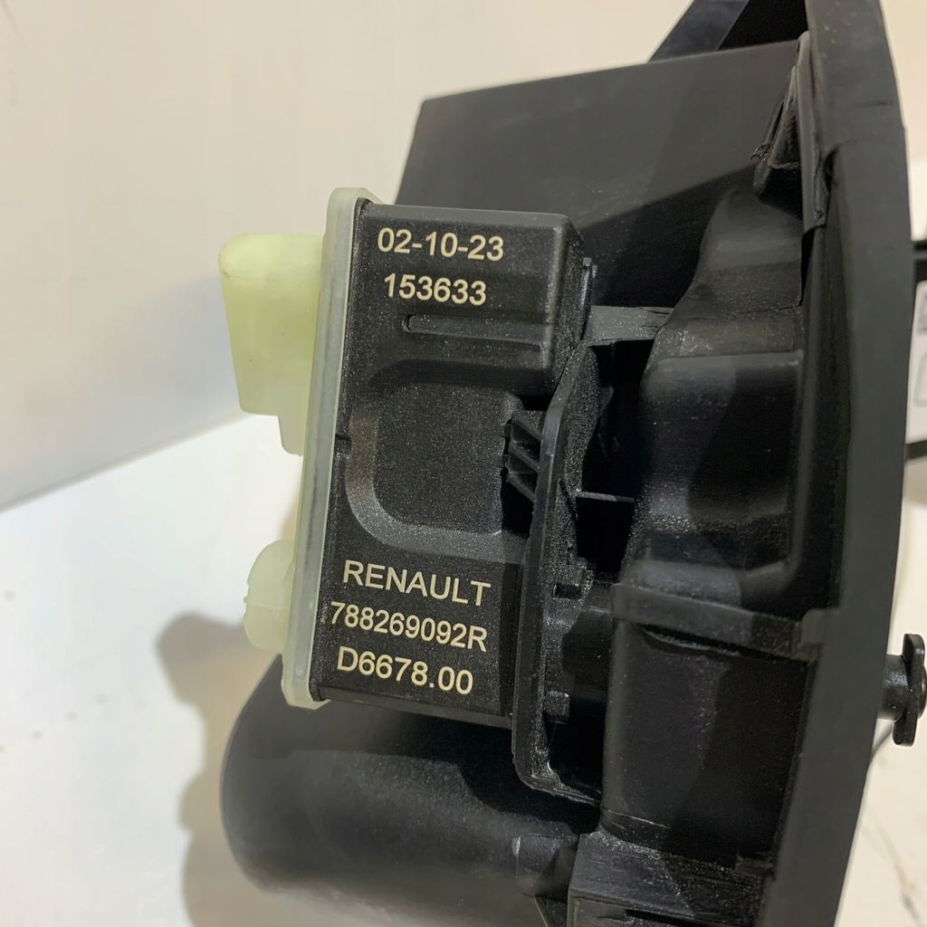 фото №5, Renault clio v 1.5 dci adblue крышка заливной топлива ov369 781205863r