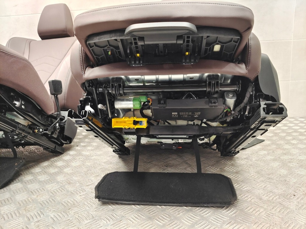 фото №7, Bmw u06 оббивка сидіння заднє сидіння обшивки шкіра