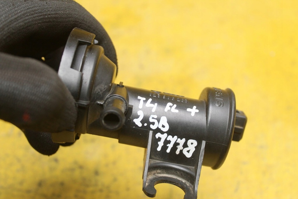 фото №8, Клапан вакууму vw transporter t4 701837210