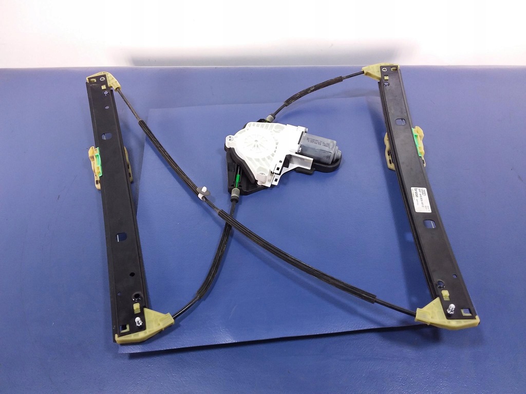 фото №1, Audi a8 d4 4h long подъемник стекло задняя левый