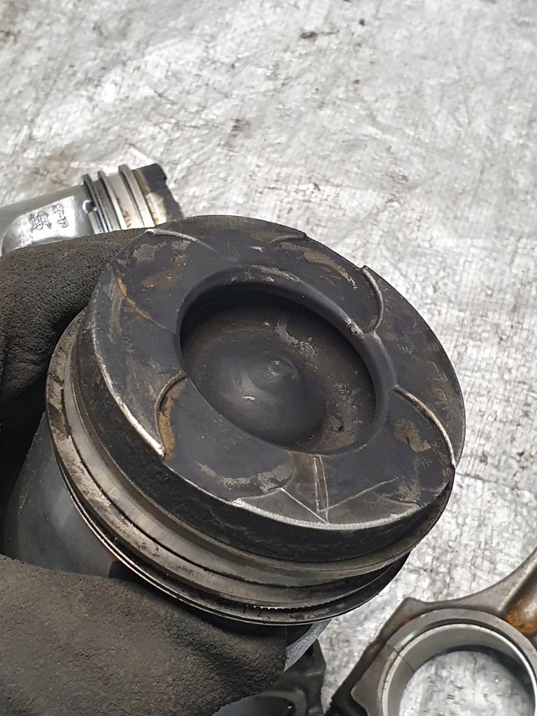 фото №14, Шатун i поршень 1szt. opel vivaro a 11r. 2.5d