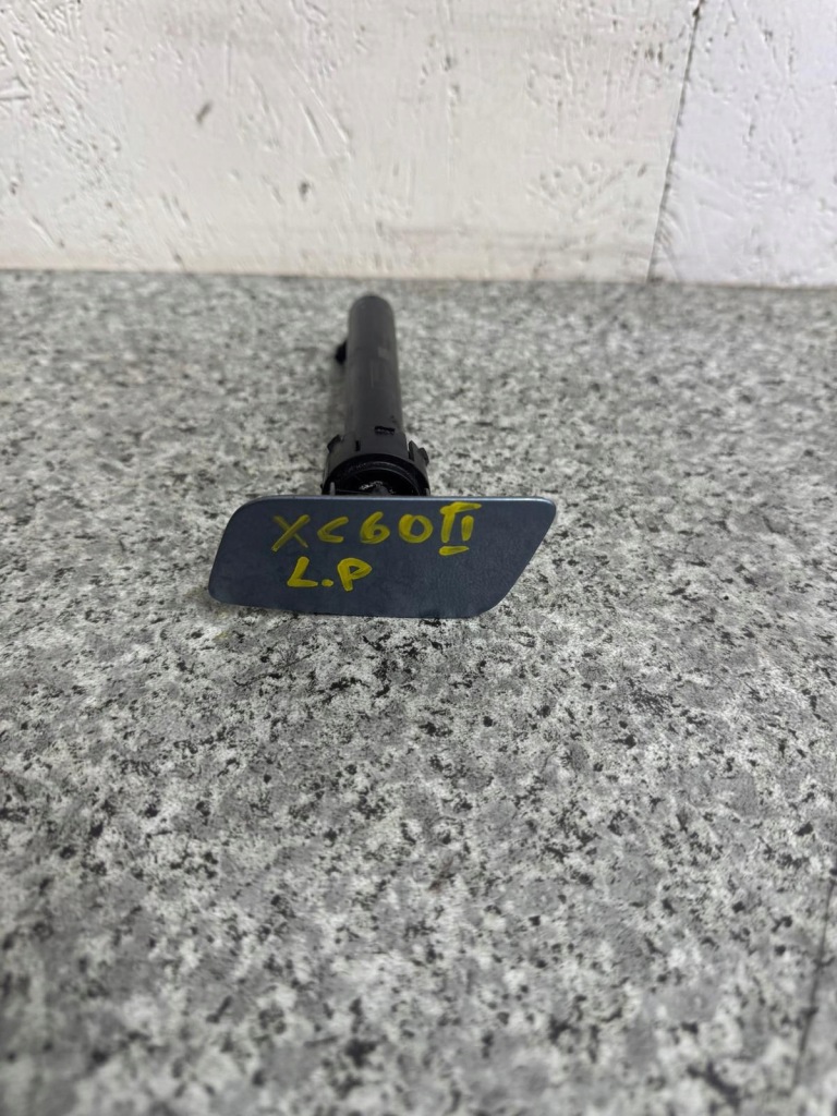 фото №1, Омивач лампи лівий перед volvo xc60 ii 2017- 31416797