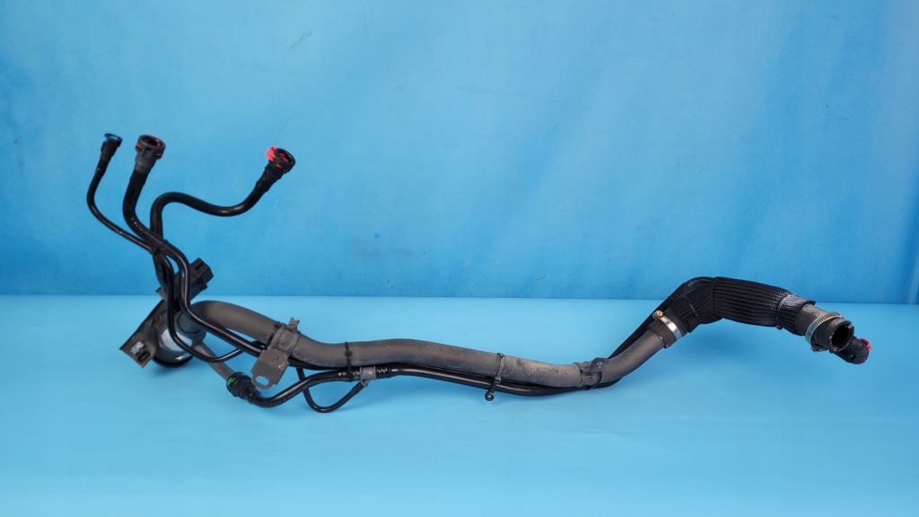 Opel insignia b gsi 21r труба заливная горловина топлива 84828557 Оригинал