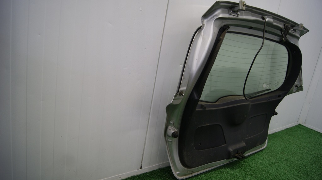 фото №7, Крышка багажника задняя задняя renault clio 3 ted69