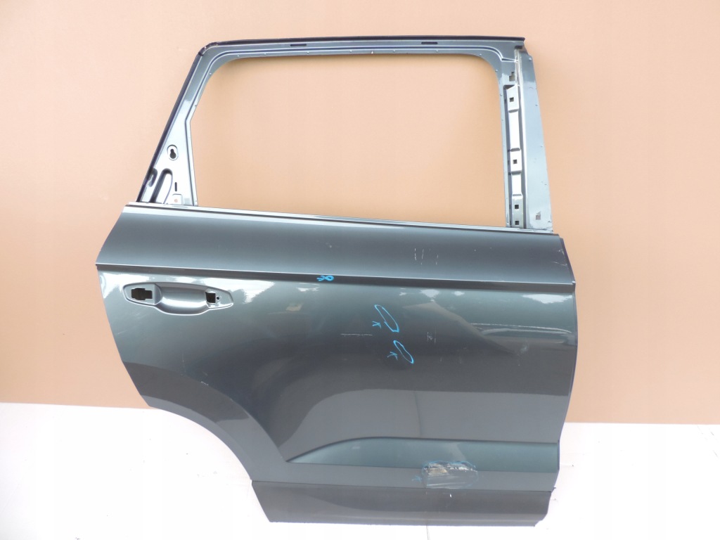 фото №1, Seat оригинальный номер 575833312 дверь