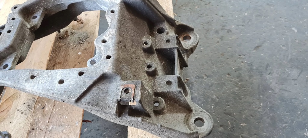 фото №9, A6 c7 4g lift кронштейн кронштейн коробки подушка 3.0 tfsi s-tronic a7 4g