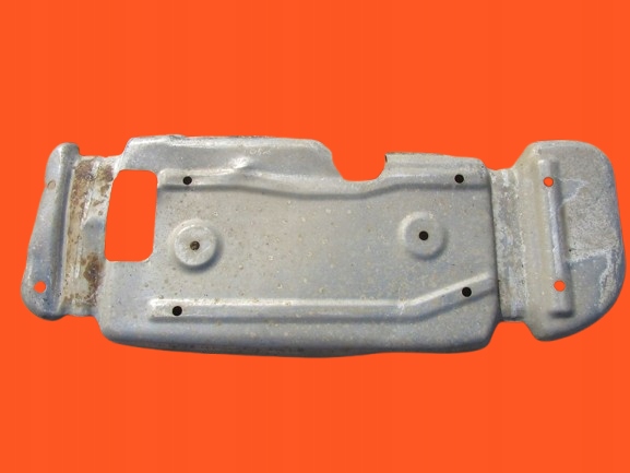 фото №1, Isuzu d-max i 2005 защита бака топлива