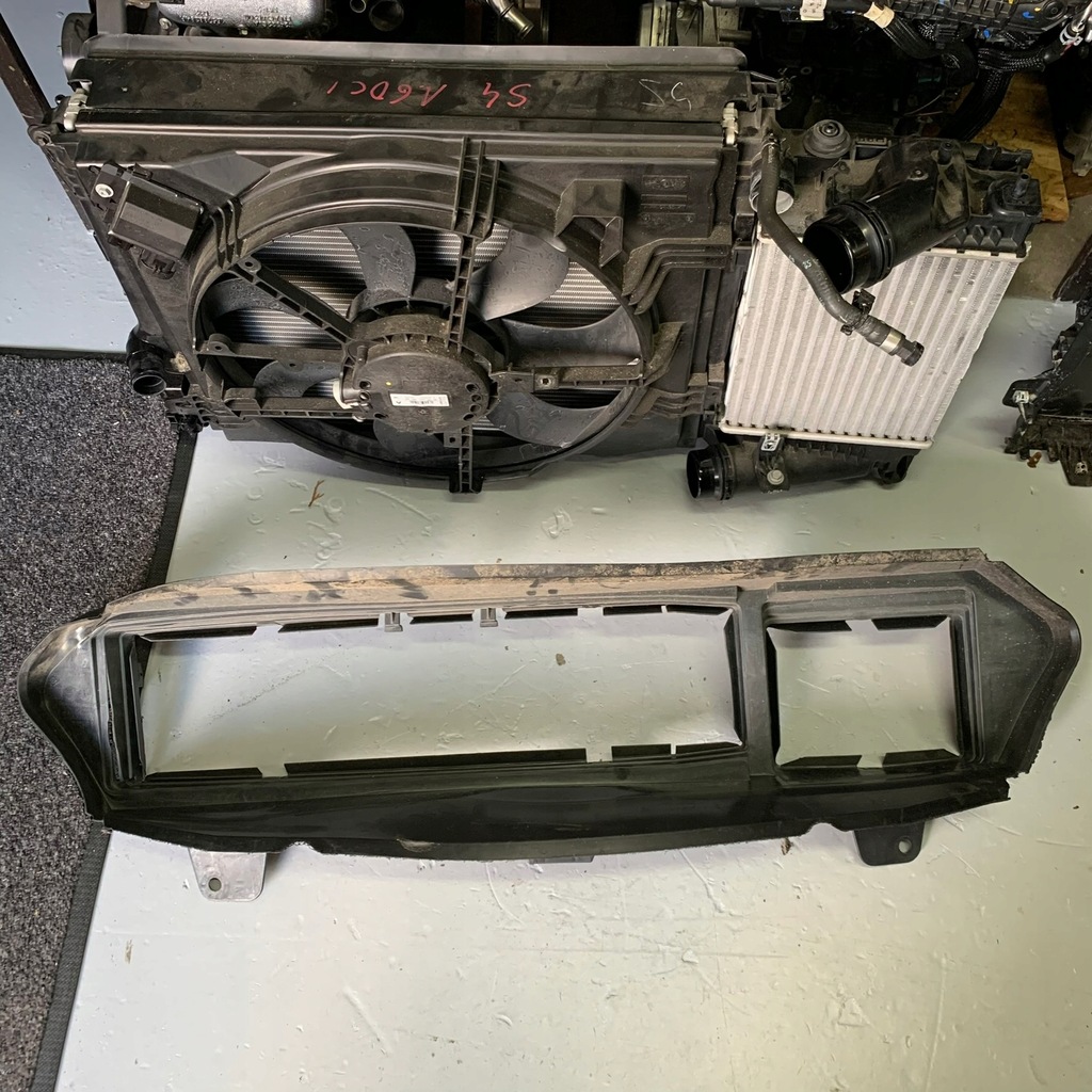 фото №8, Renault scenic iv 1.6 dci 160 km biturbo радиатор pas передний 214819674r