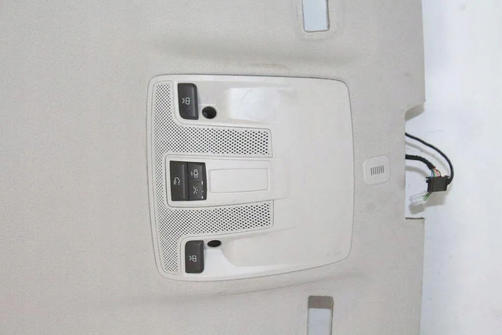 Купить Потолок mercedes-benz gla x156 a1566908000 1.6l бензиновый 2017