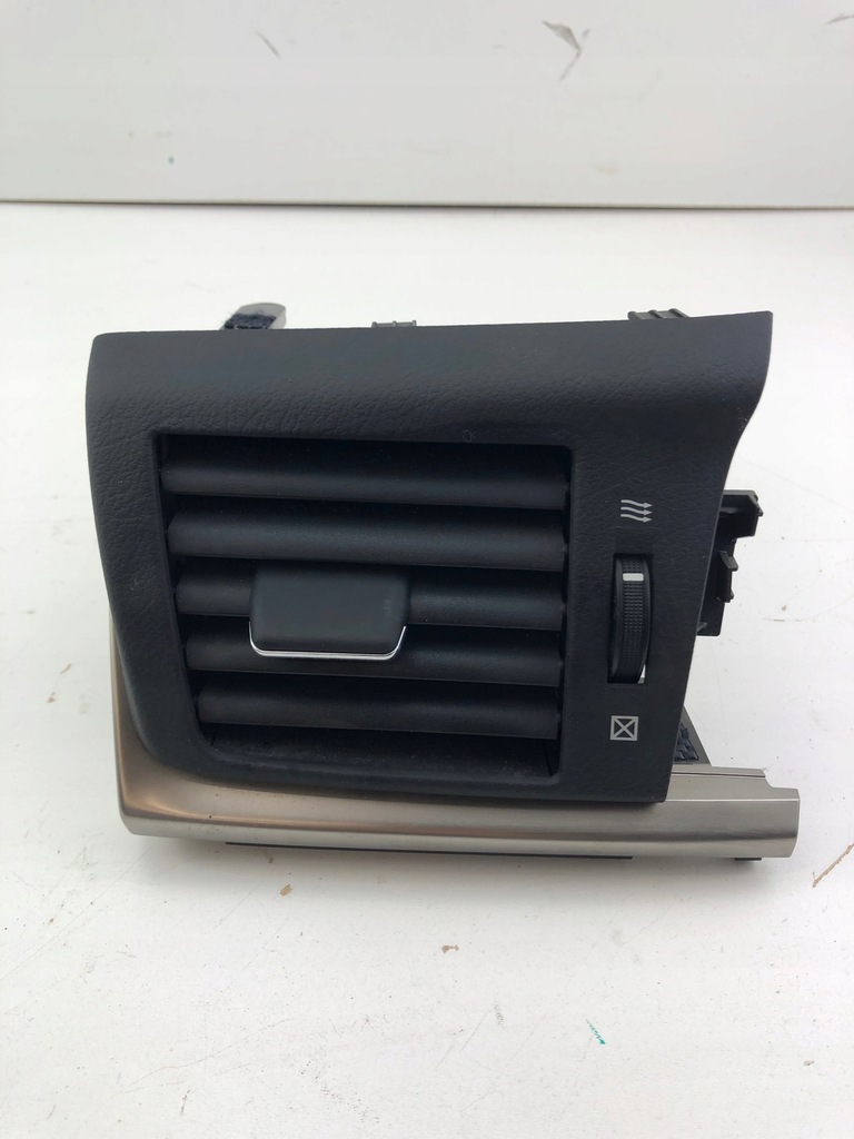 фото №1, Lexus ct 200h решітка обдув ліва 55650-76010