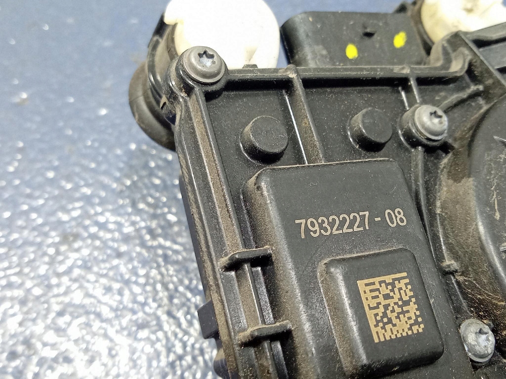 Bmw ix i20 замок доводчик двері задній лівий 5a258c7 Недорого