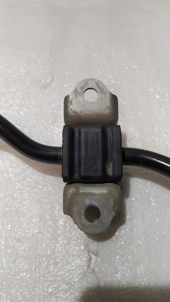 фото №4, Стабілізатор задній tesla model 3 1044488