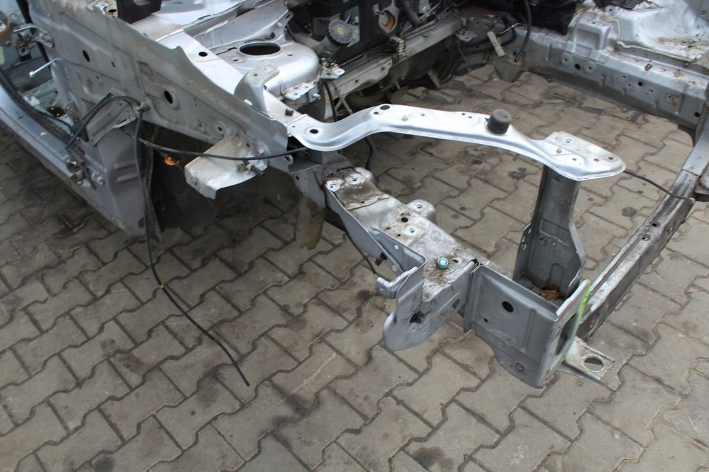 фото №2, Peugeot 4007 08 четверть лонжерон правый перед