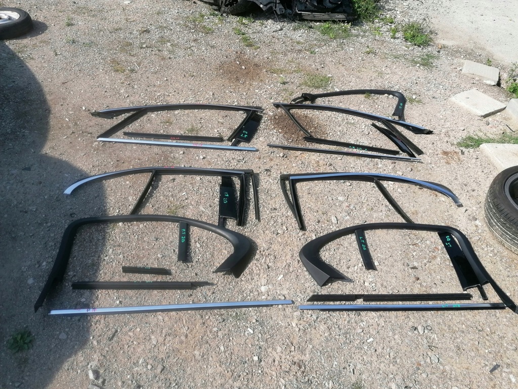 фото №1, Mercedes w213 рамка двері прокладка хром молдинг