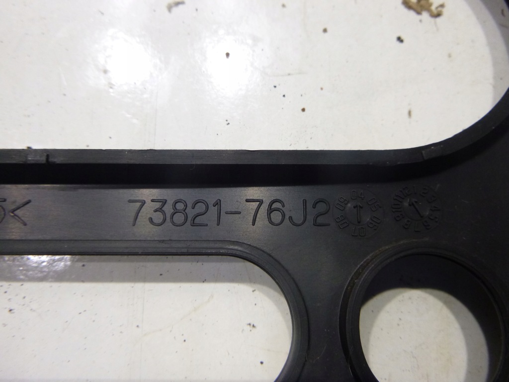 фото №4, Suzuki jimny lift 05-13 рамка радіо панель середній