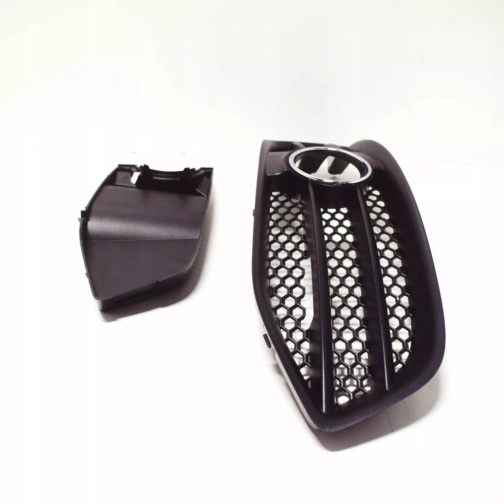 фото №1, Audi a3 s3 8p правий fog light решітка 8p0807682g9b9 8p0807682g