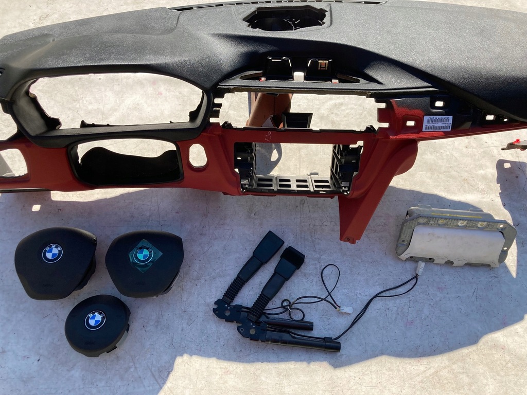 фото №5, Bmw 3 f30 f31 f34 czerwona приборная панель консоль подушки безопасности