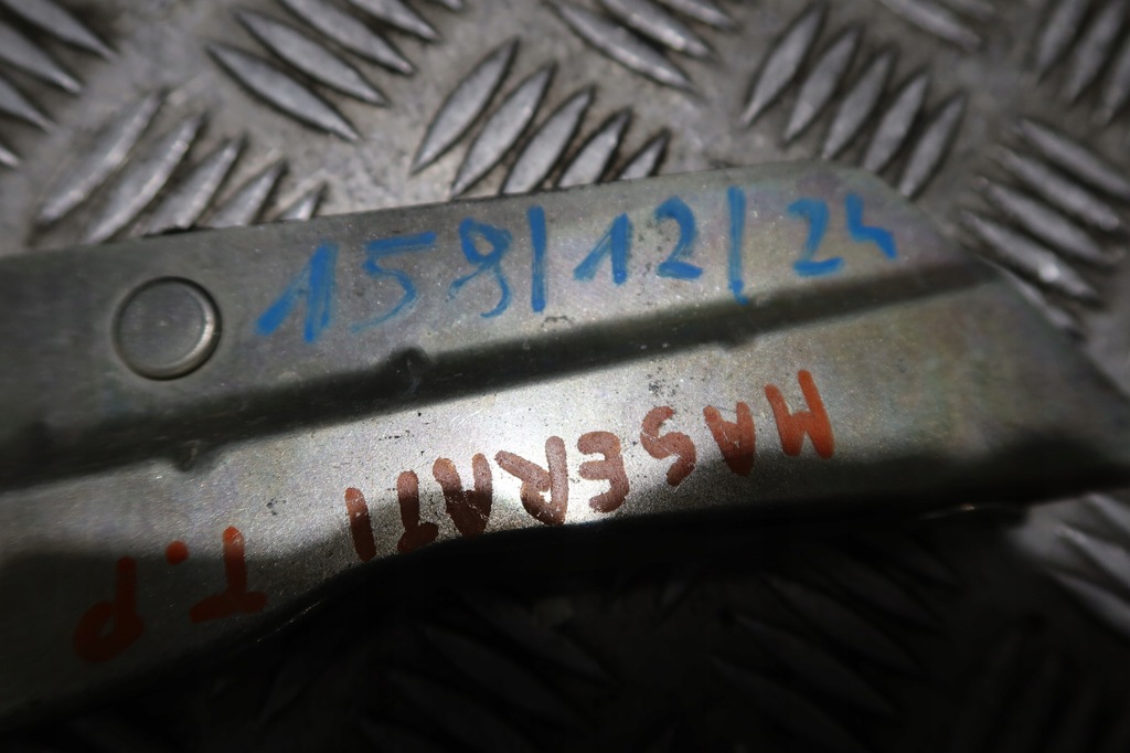 фото №6, Направляющая правый задний задняя кронштейн бампера правое maserati granturismo