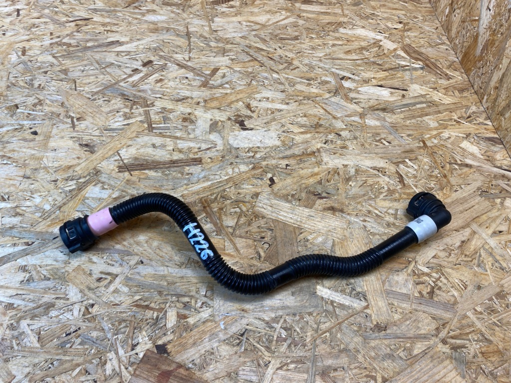 Купить Пабтрубок  труба шланг воды tesla model 3 y 1501325-00-b