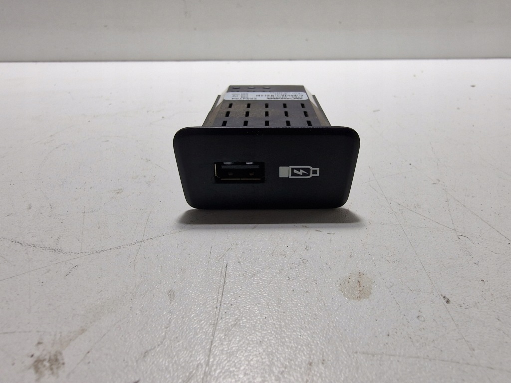 Купить Панель разъём модуль usb scania r s ntg ngs 2554704