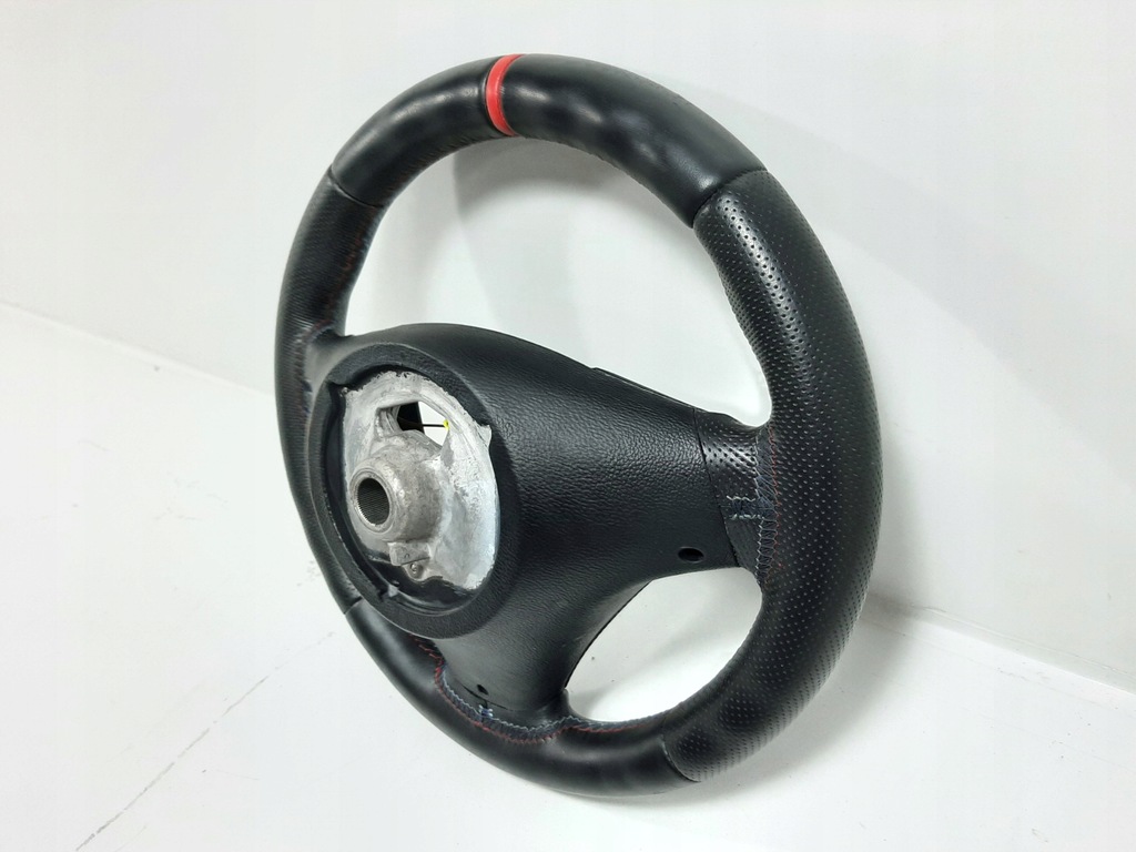 фото №8, Bmw e81 116d lift 10r воздуховод кожа m-pakiet 7839074