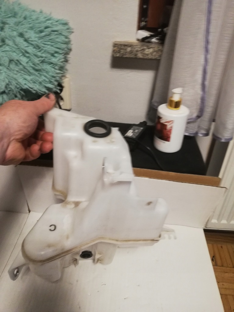 фото №8, Toyota rav 4 19- бачок омивача denso 060851-665