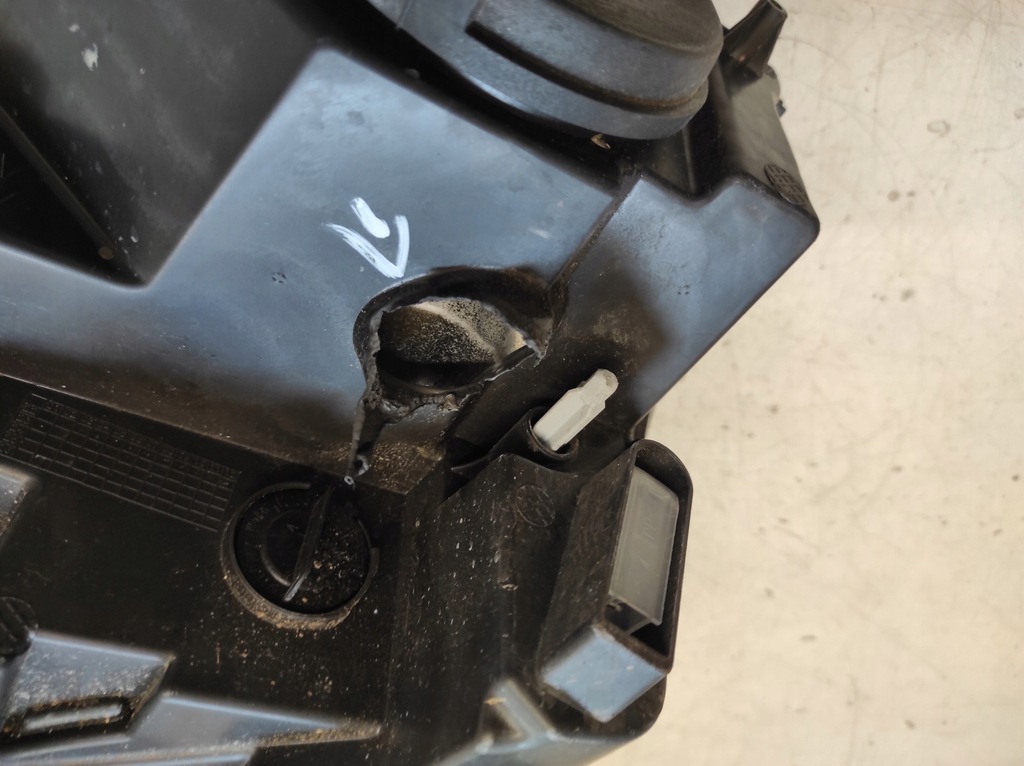 фото №10, Toyota proace city 19- лампа правая перед 9835780580