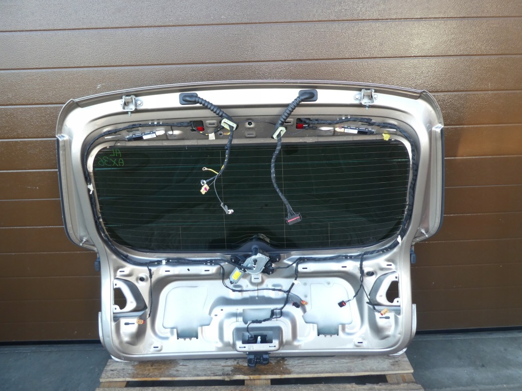 Кришка багажника задня задній vw tiguan i комплектна Ціна