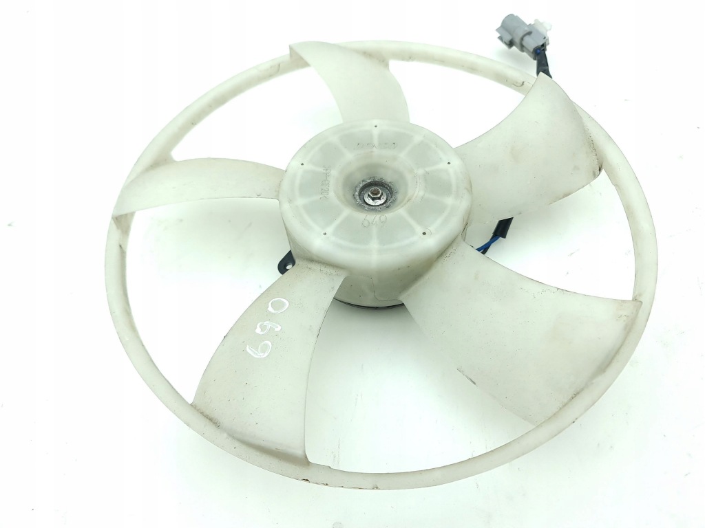 Toyota rav 4 xa40 2015 вентилятор радиатора 1636326030 Недорого