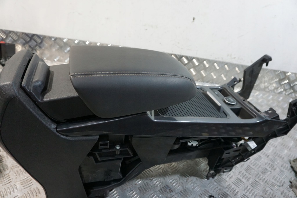 фото №16, Тунель середній підлокітник білий nić ford kuga ii mk2