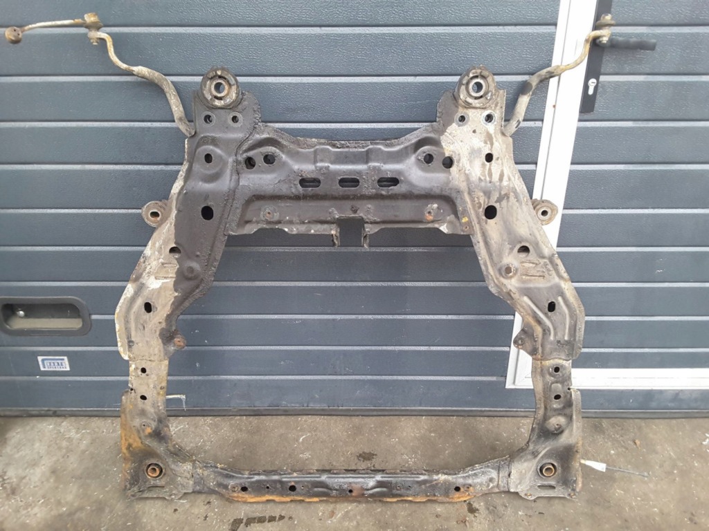 Підрамник передні mazda 6 Ціна