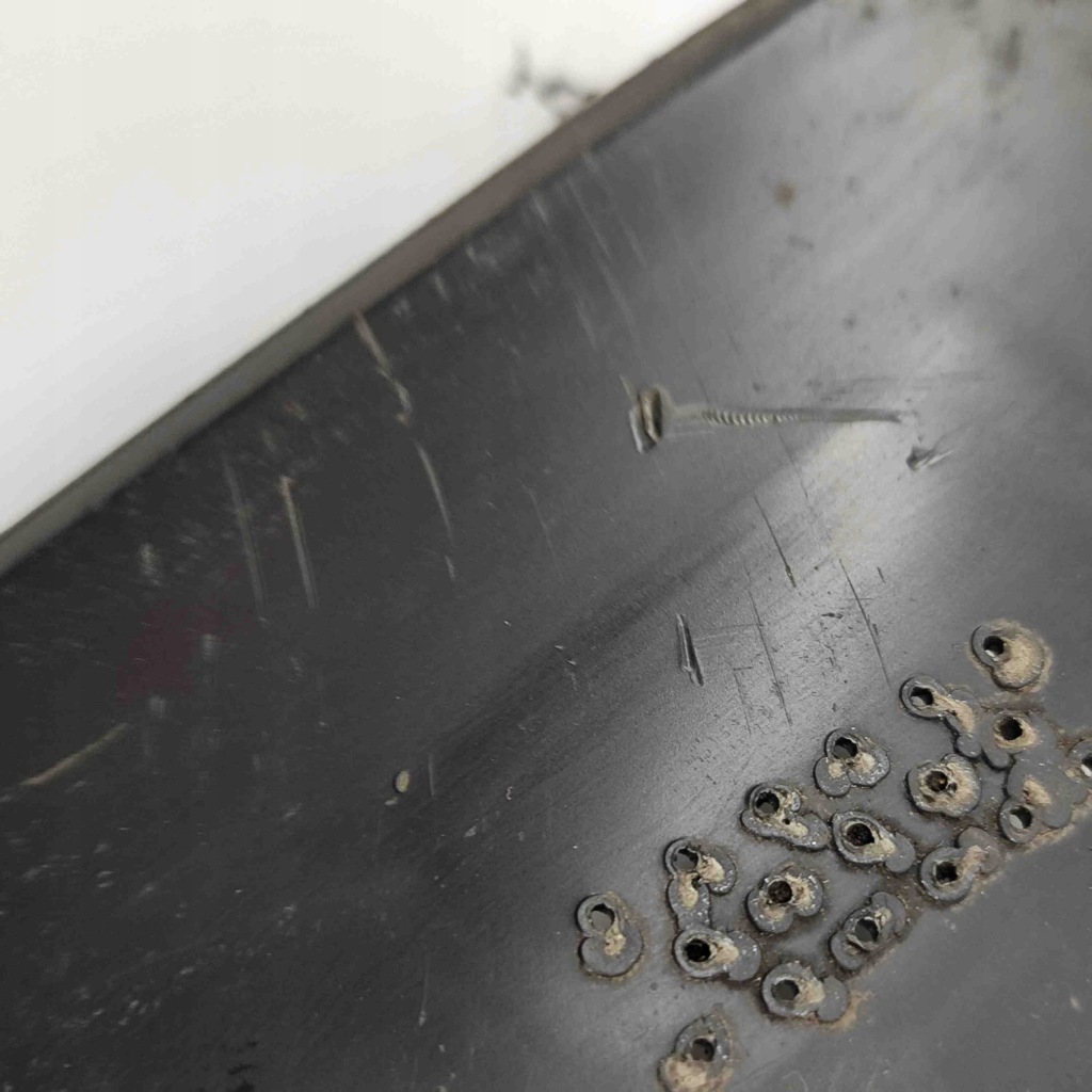 Правий напрямна передній бампера tesla model 3 108417700d 28300149 258kw Ціна