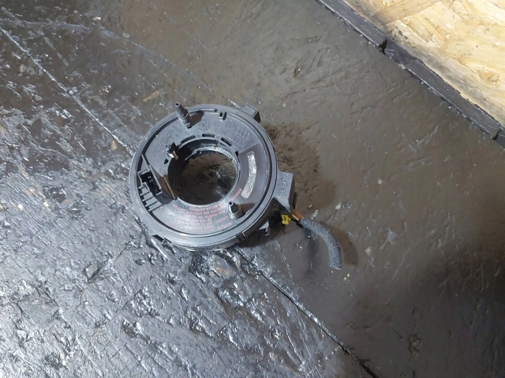 Лента / кольцо скользящий подушка безопасности volkswagen golf iv 1j0959653b в Украине