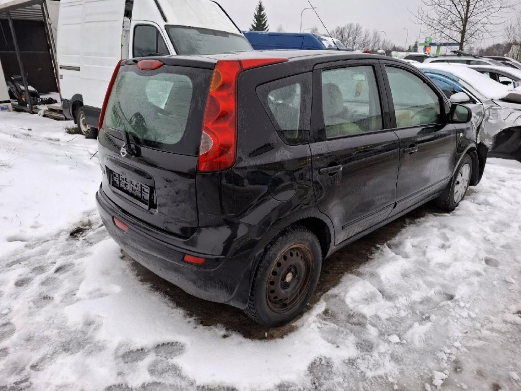 Nissan note впуск воздуха к кабины 2009 1.6l с Разборки