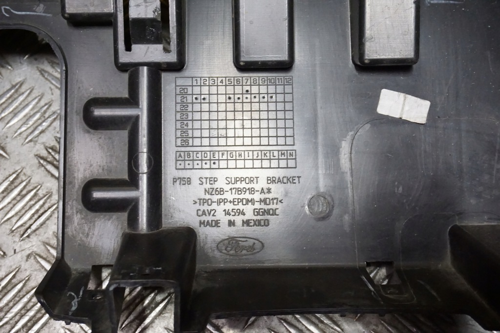 фото №9, Ford maverick 2022 2023 - напрямна бампера задня підсилювач кронштейн usa