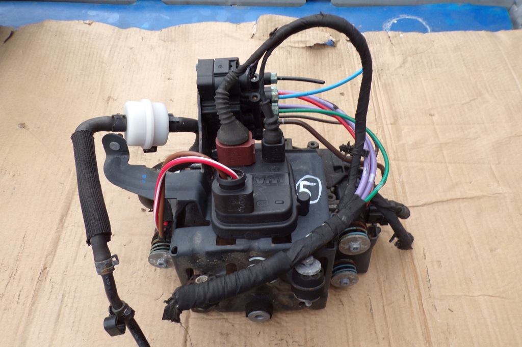 фото №1, Насос подвеска 4m0616005g vw touareg iii