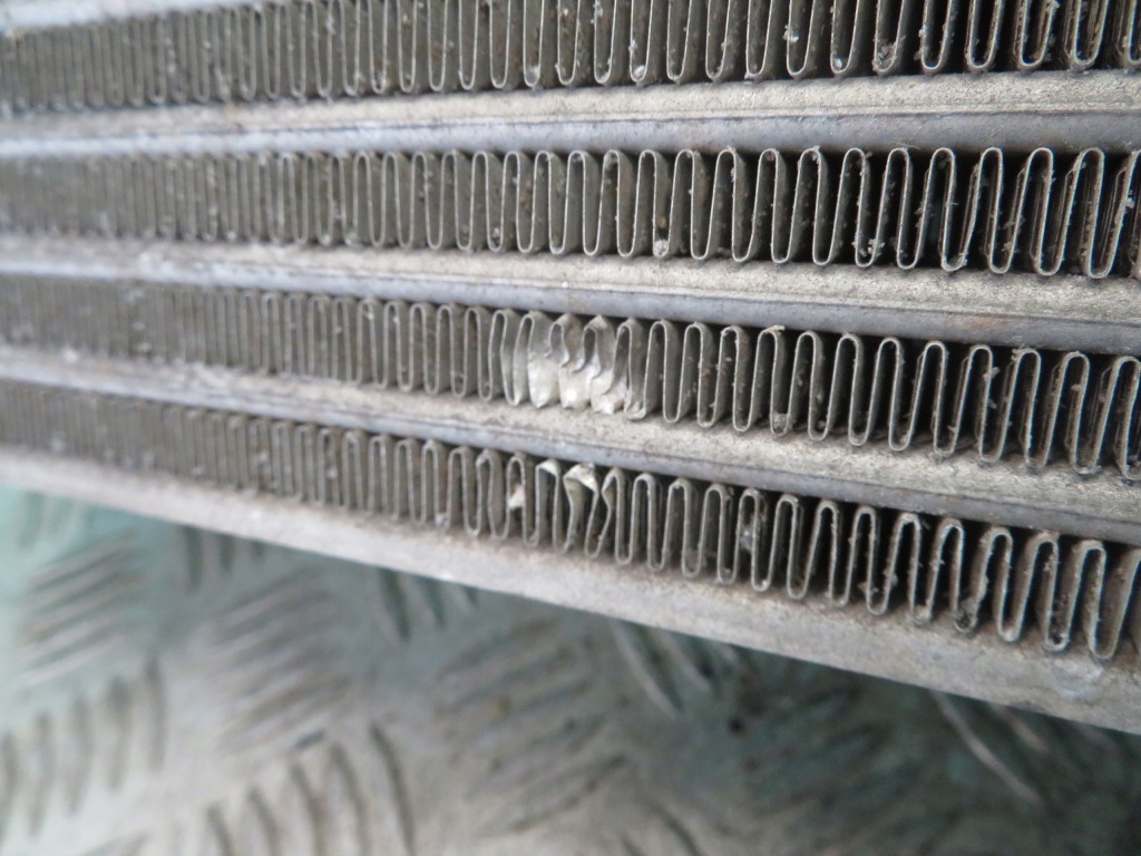 Радиатор воздуха интеркулер mitsubishi canter fuso 3.0 21r с Разборки