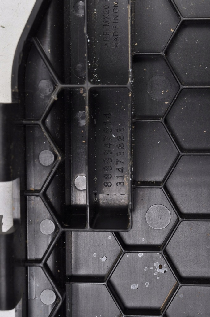 фото №7, Volvo xc40 коробка предохранителей 31473883 31473884