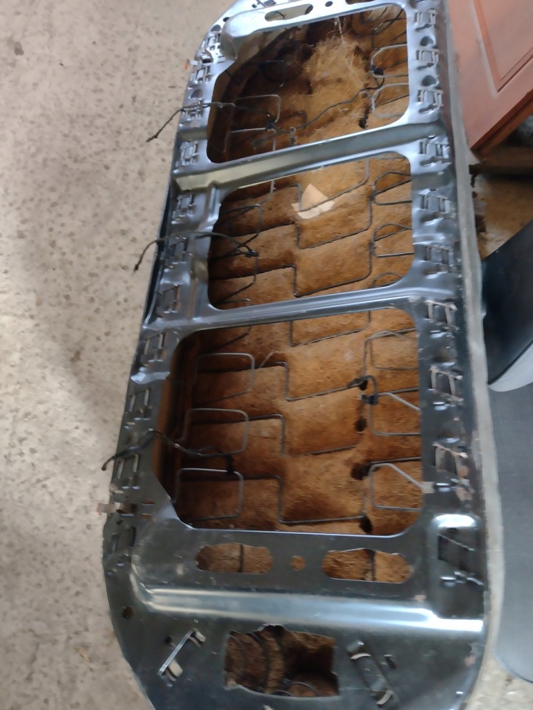 фото №12, Mercedes w123 заднее сиденье задняя czarna 3-seria