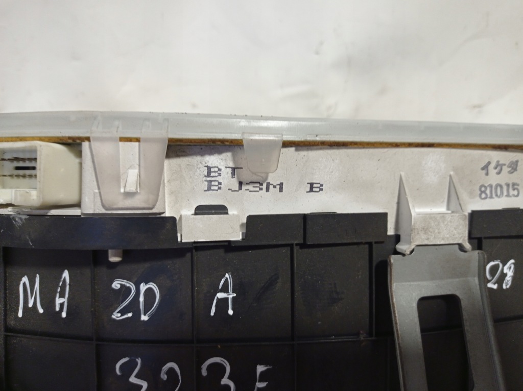 фото №9, Лічильник прилади mazda 323f 280 tyś bj3mb