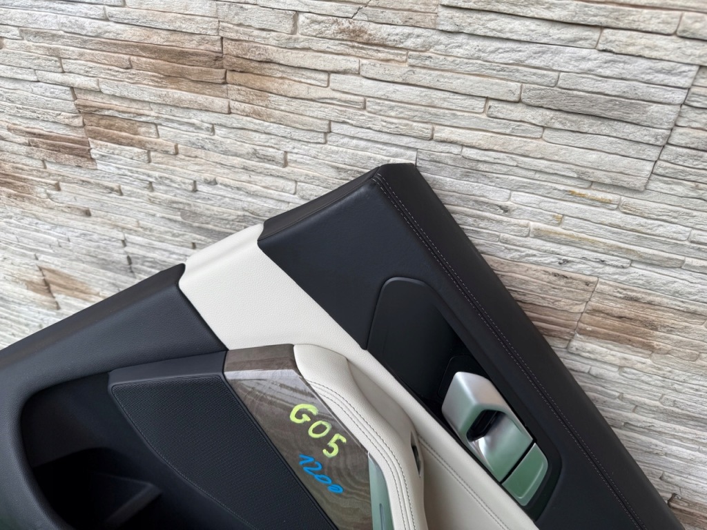 фото №3, Оббивка двері салон bmw x5 g05 задня правий