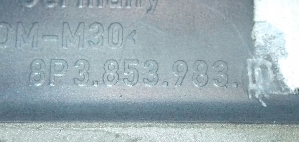 фото №9, Молдинг крыла левый задняя lz5a a3 s3 8p 8p3853983d