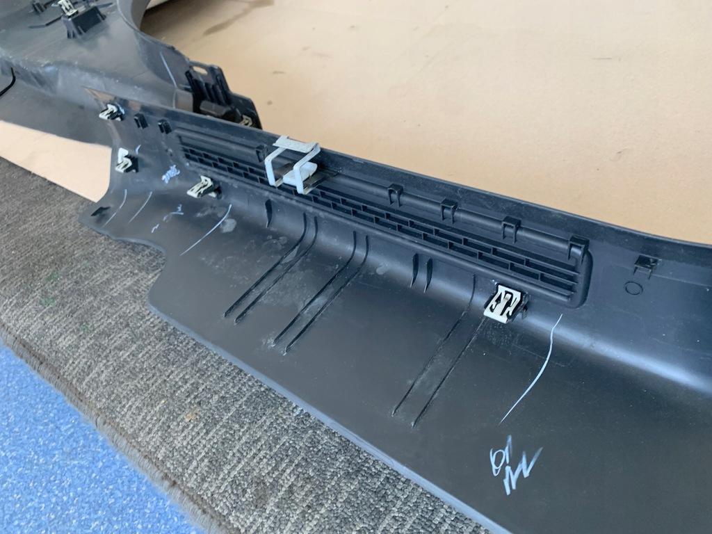 фото №13, Ford mustang mach-e rwd 21r захист обшивка стійка b права молдинг поріг