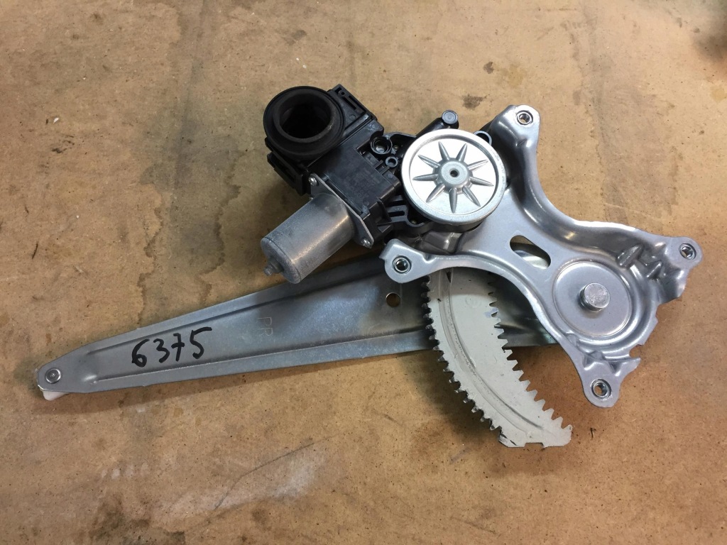 фото №1, Toyota prius iv 15- механизм стекло правый задняя