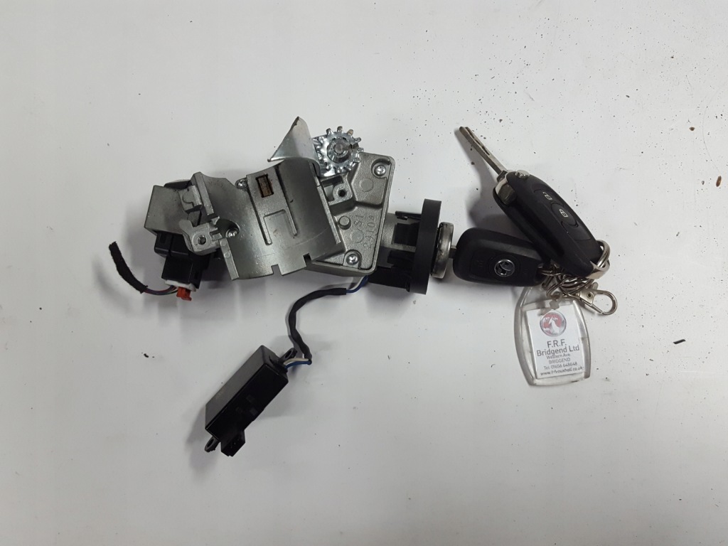 Купити Opel astra v k 15-19r замок запалювання ключі 39079928