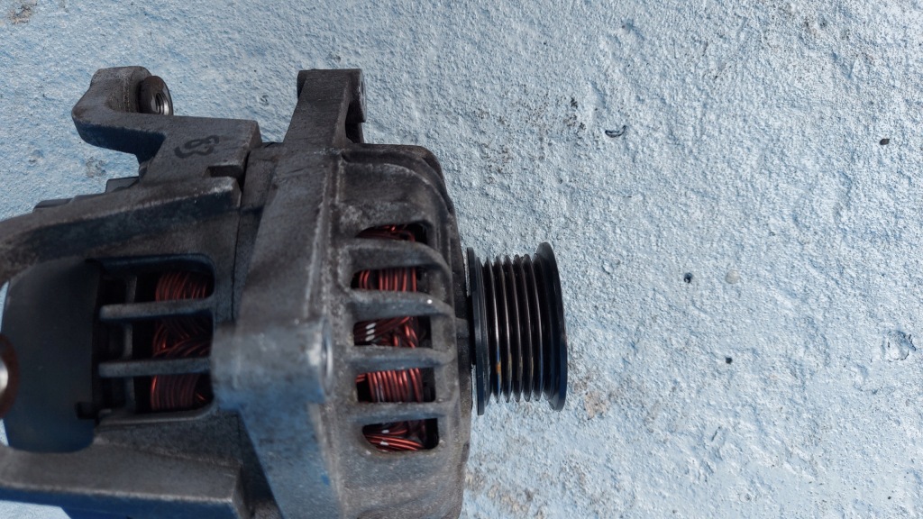 Opel mokka x 1.6 16v генератор 13588304 Оригінал