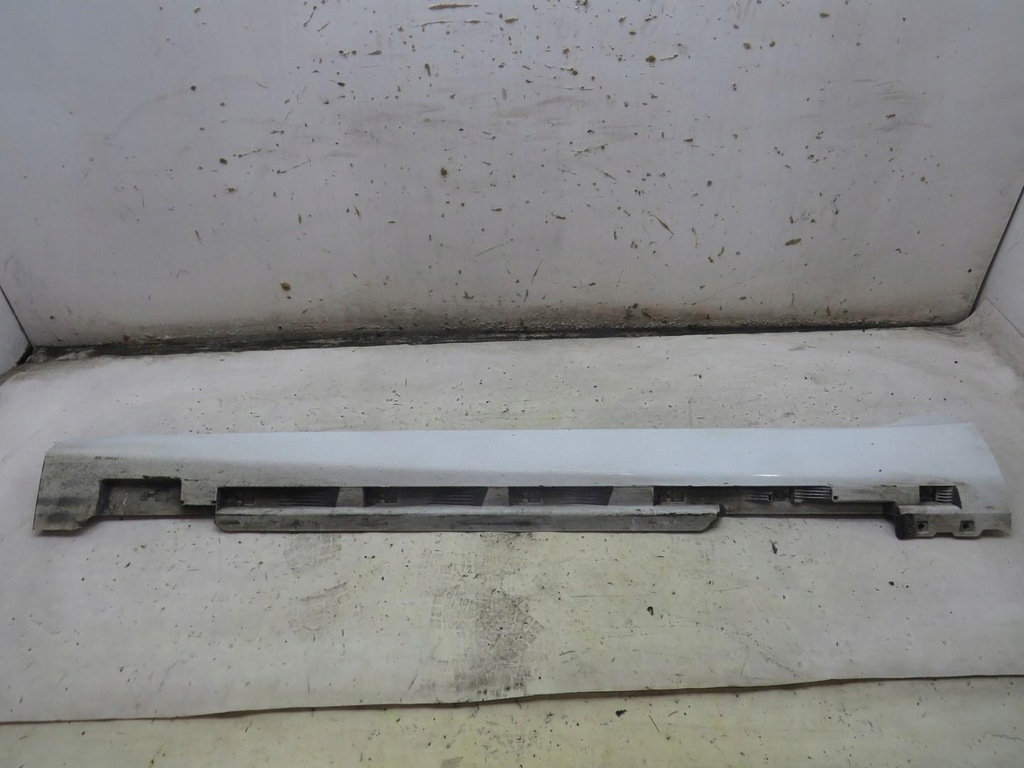 фото №1, Молдинг порог левая 614-46 volvo v40 ii r-design