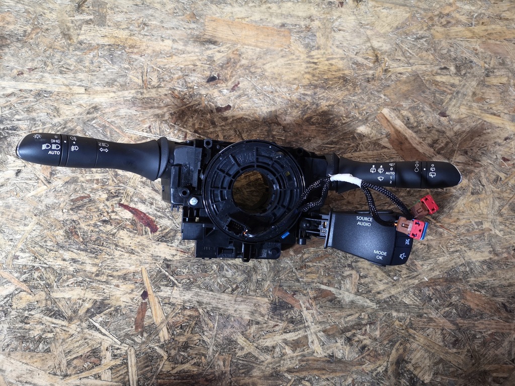 фото №1, Renault espace v переключатель pod руль лента