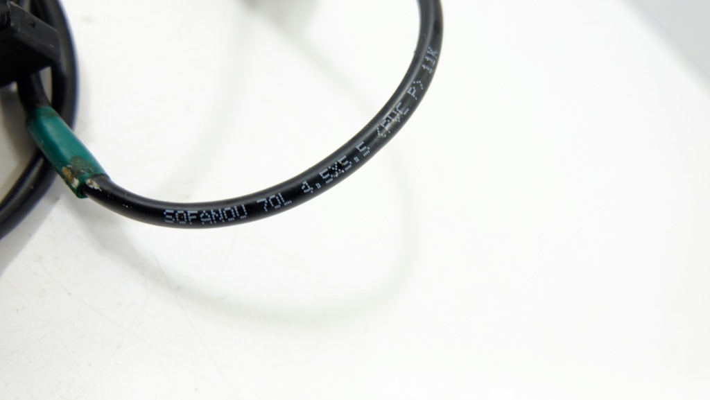 Alfa romeo giulietta клипса поперечина безопасности левое  перед 34018401 Доставка