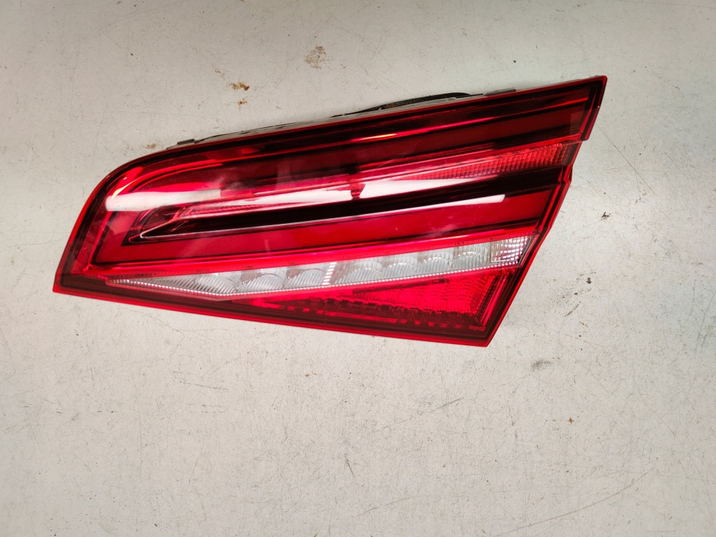 фото №1, Audi a3 8v лампа задняя правая led 8v4945094c